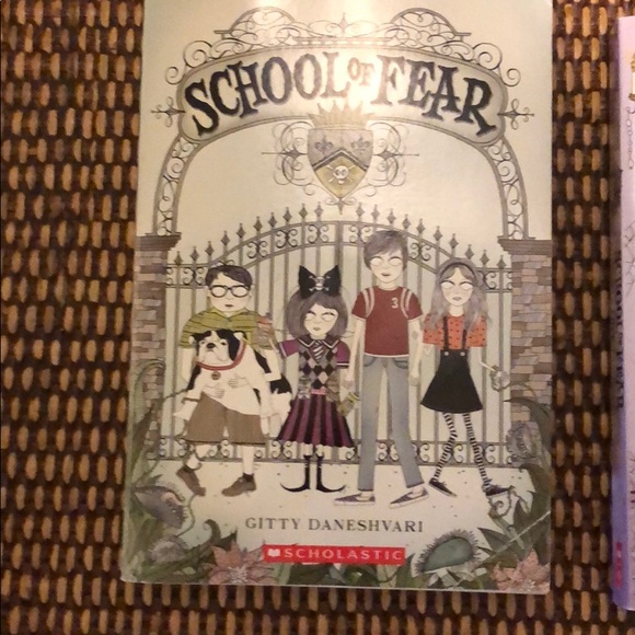 Two School of Fear books. By Gitty Daneshvari. - Picture 3 of 3